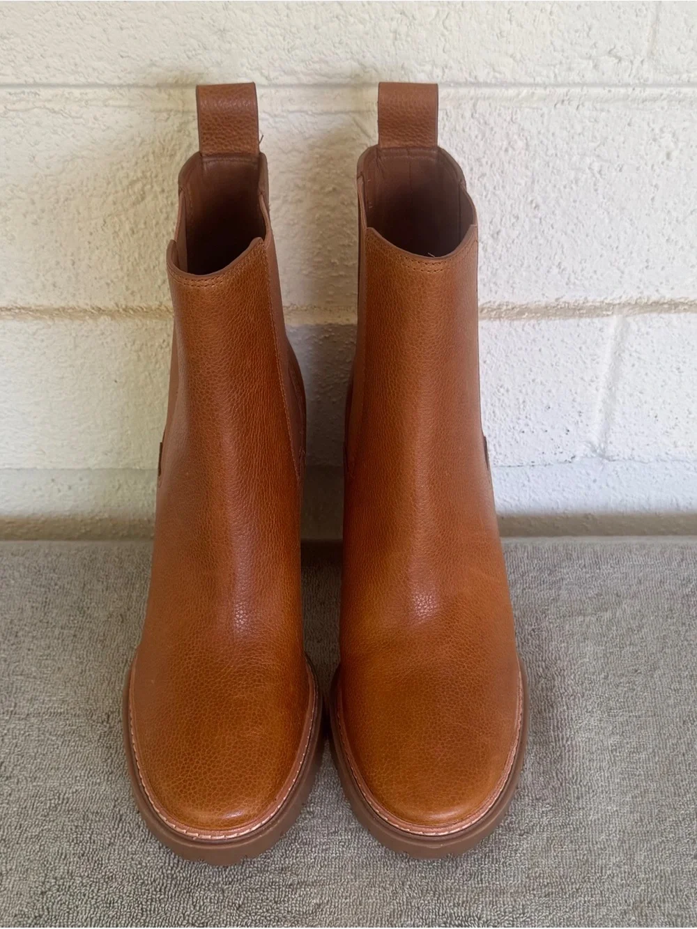 TORY BURCH CARSON LUG SOLE ANKLE BOOT Toasted Caramel Size 8